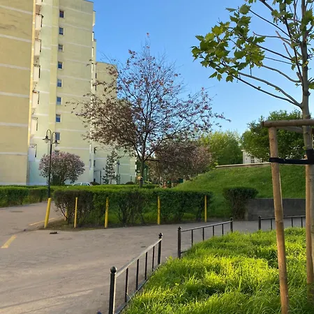 Noc Z Obrazem - Balkon - Praga Апартаменты