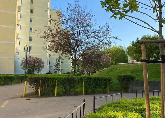 Noc Z Obrazem - Balkon - Praga Apartman