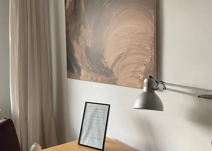 Noc Z Obrazem - Balkon - Praga 아파트