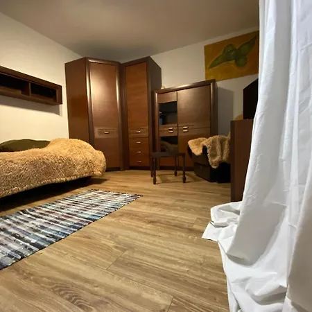 Noc Z Obrazem - Balkon - Praga *